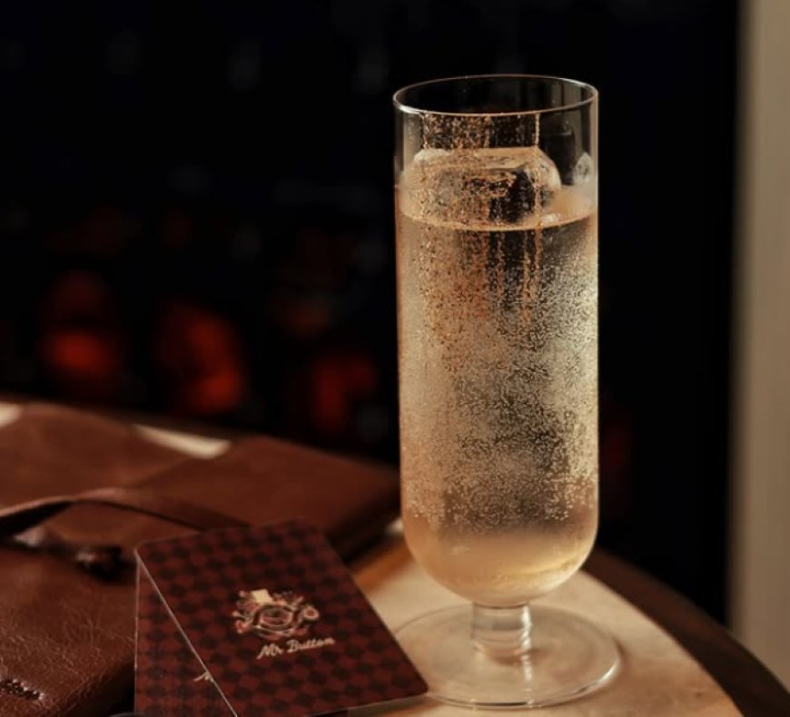 4.6 Rating – Mr Button, Greater Kailash (GK-3) – ₹1,800 approx for two (exclusive of taxes) – Modern Café & Casual Dining Spot for Comfort Food, Desserts & Coffee in South Delhi