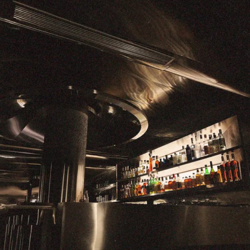 4.4 Rating – Call Me Ten, Vasant Vihar – ₹2,200–₹2,600 approx for two (exclusive of alcohol) and taxes – Contemporary Pan-Asian Dining & Bar at Basant Lok Market, South Delhi