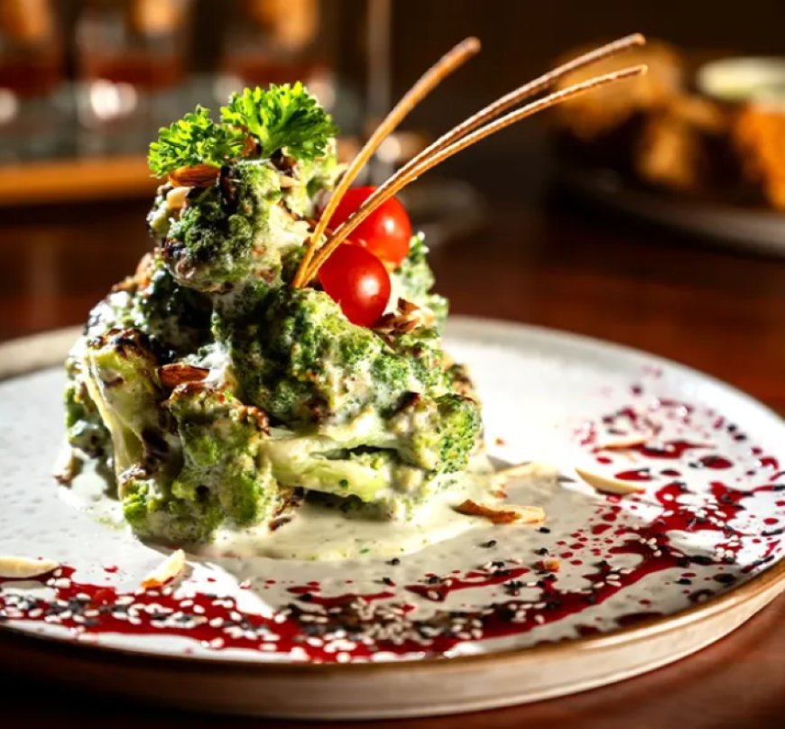4.3 Rating – Meraak, Preet Vihar – ₹1,700–₹2,300 approx for two (exclusive of alcohol) and taxes – Rooftop Café & Casual Dining in East Delhi